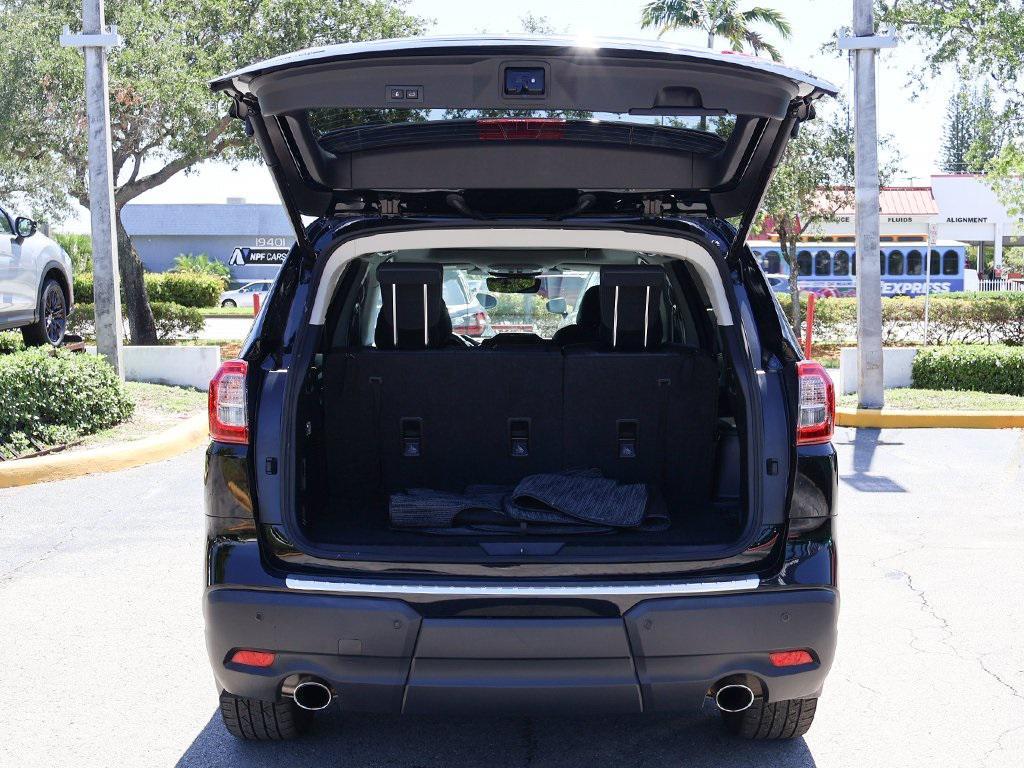 used 2023 Subaru Ascent car, priced at $26,490