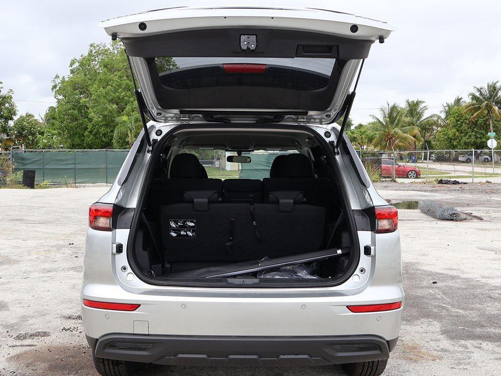 new 2025 Mitsubishi Outlander PHEV car, priced at $42,615