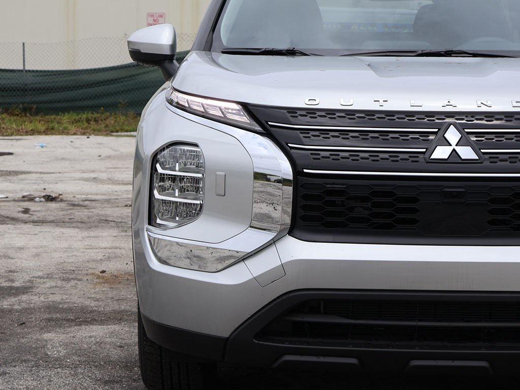 new 2025 Mitsubishi Outlander PHEV car, priced at $42,615