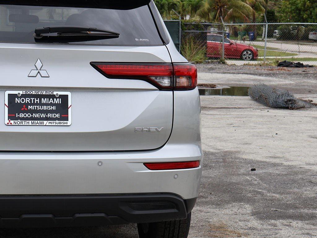 new 2025 Mitsubishi Outlander PHEV car, priced at $42,615