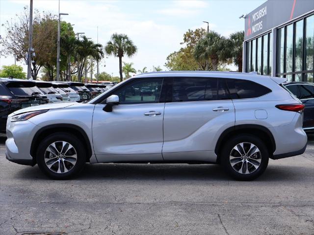 used 2021 Toyota Highlander car, priced at $29,495