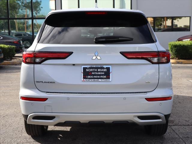 new 2024 Mitsubishi Outlander car, priced at $30,385