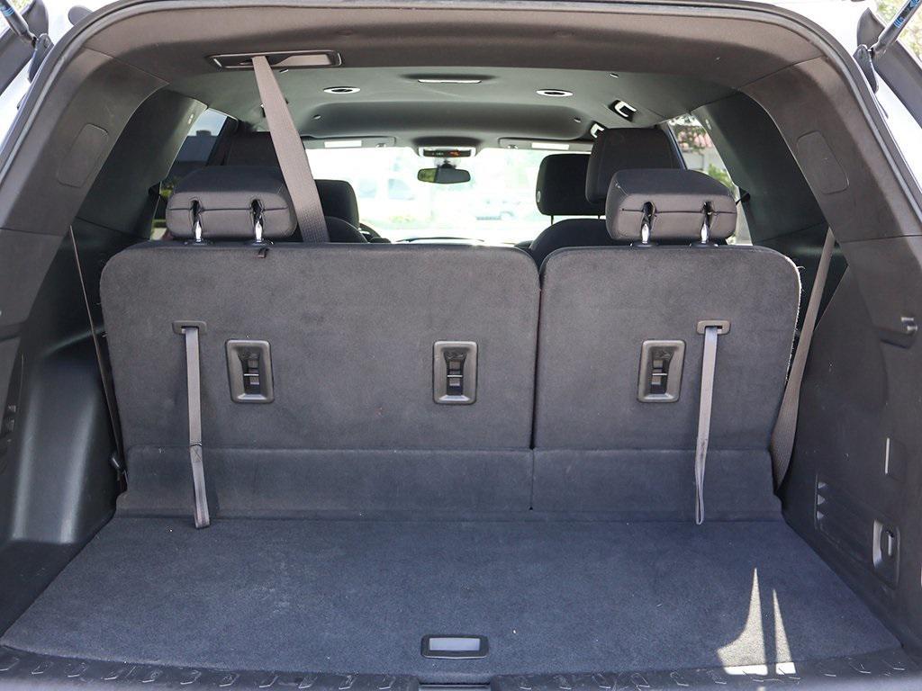 used 2023 Chevrolet Traverse car, priced at $23,490