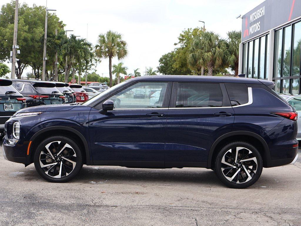 used 2023 Mitsubishi Outlander car, priced at $21,490