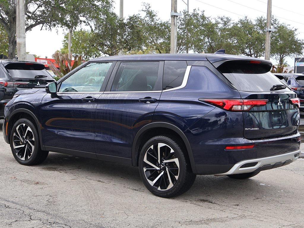 used 2023 Mitsubishi Outlander car, priced at $21,490