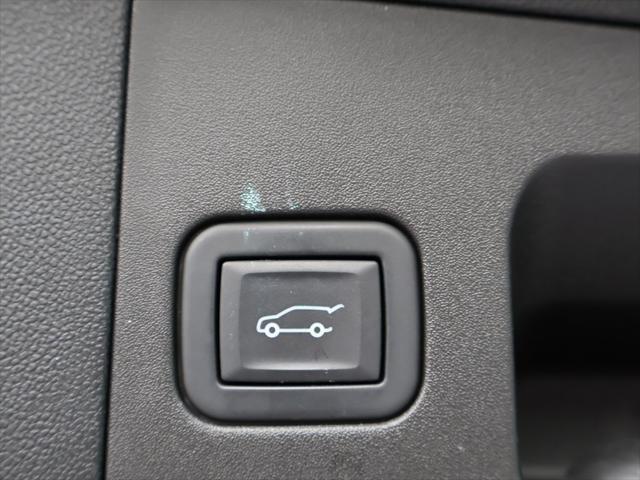 used 2023 Cadillac XT5 car, priced at $26,990