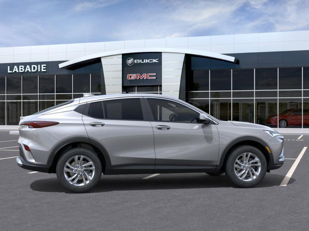 new 2025 Buick Envista car, priced at $26,081
