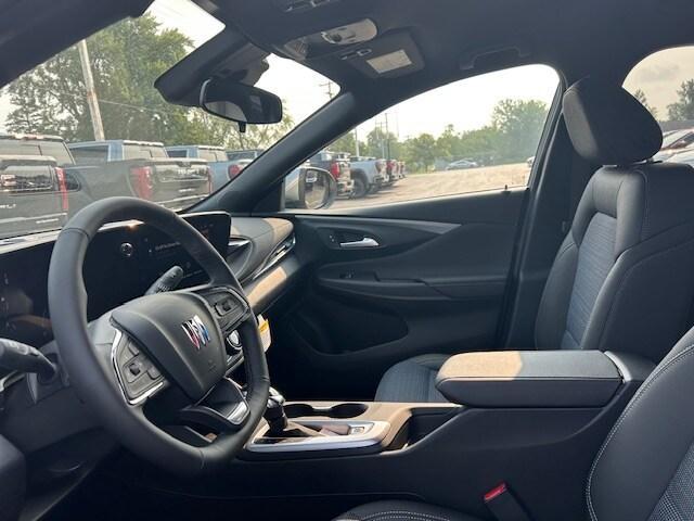 new 2025 Buick Envista car, priced at $26,081