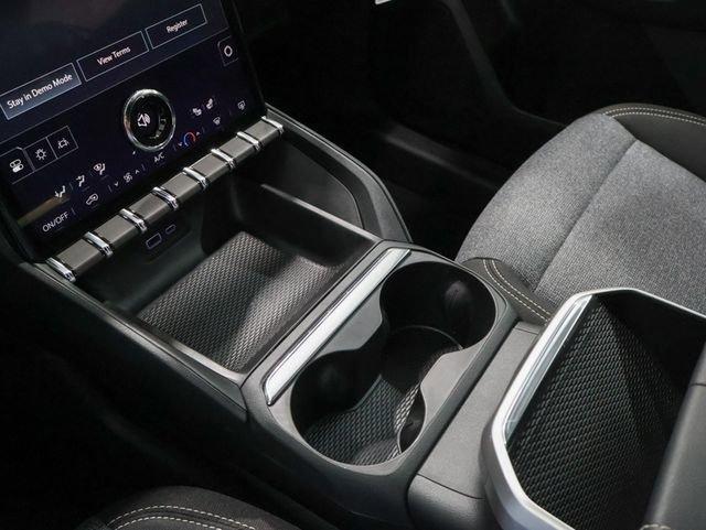 new 2025 GMC Terrain car, priced at $29,603