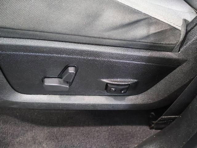 used 2022 Ram 1500 Classic car, priced at $33,459
