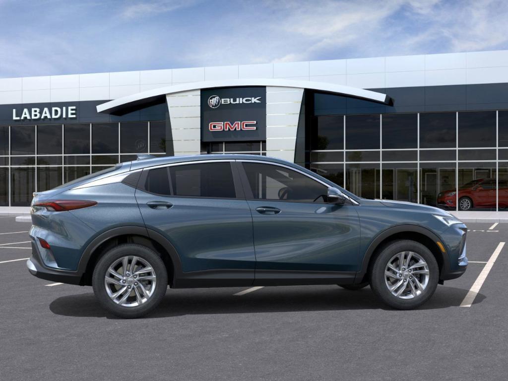 new 2025 Buick Envista car, priced at $26,081