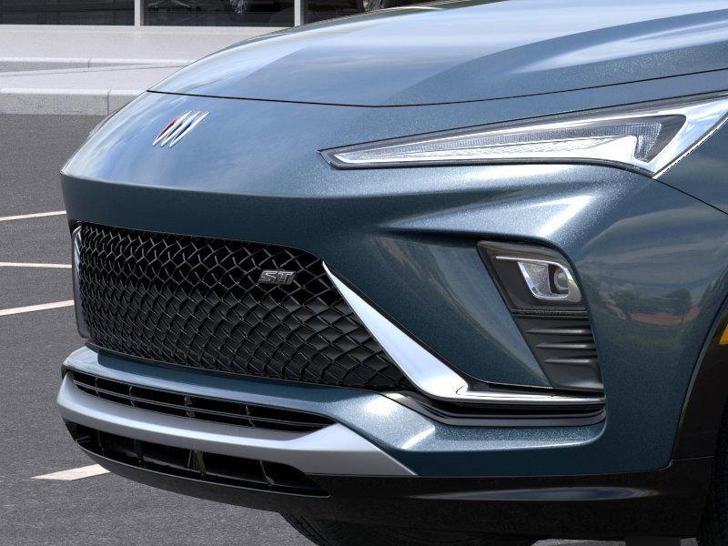 new 2025 Buick Envista car, priced at $27,382