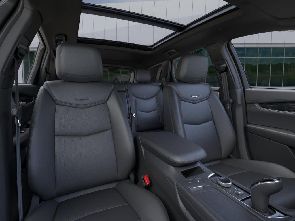new 2025 Cadillac XT5 car, priced at $47,443