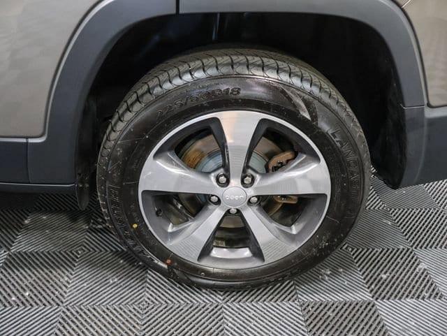 used 2019 Jeep Cherokee car, priced at $17,483