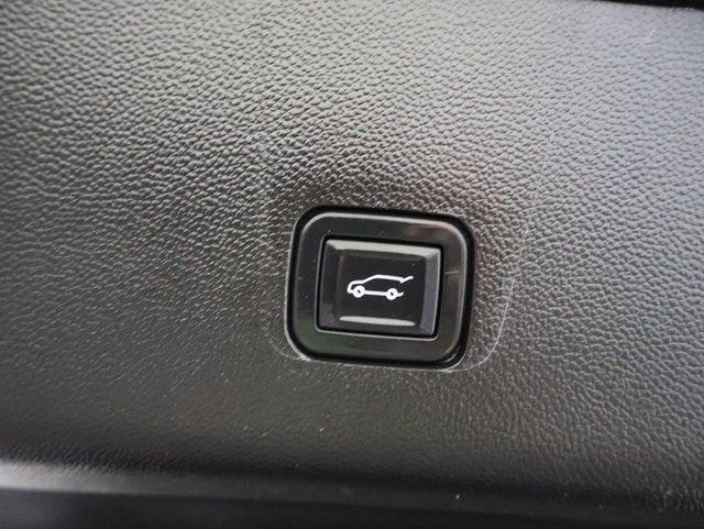 used 2021 Chevrolet Traverse car, priced at $22,951