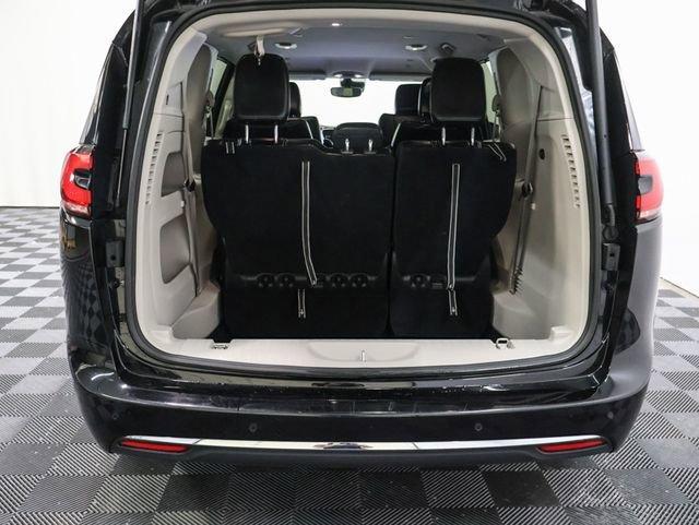 used 2024 Chrysler Pacifica car, priced at $29,684