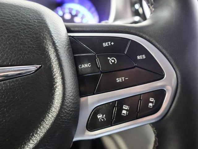 used 2024 Chrysler Pacifica car, priced at $29,684