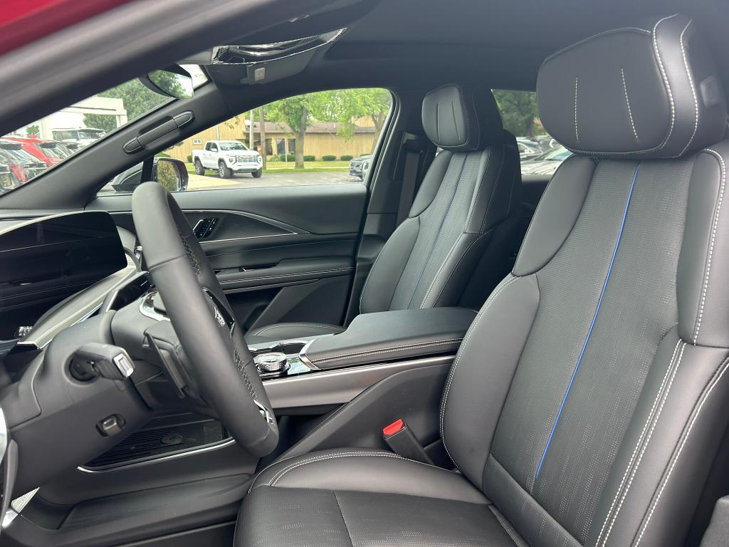 new 2025 Cadillac LYRIQ car, priced at $61,610
