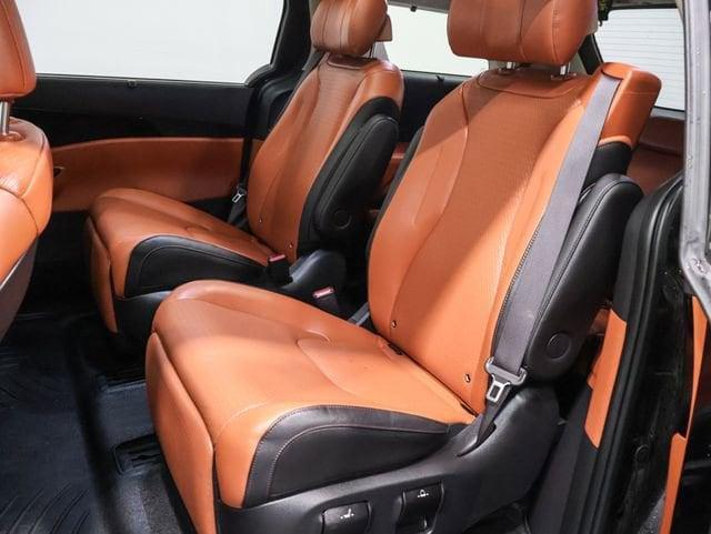 used 2024 Kia Carnival car, priced at $41,115