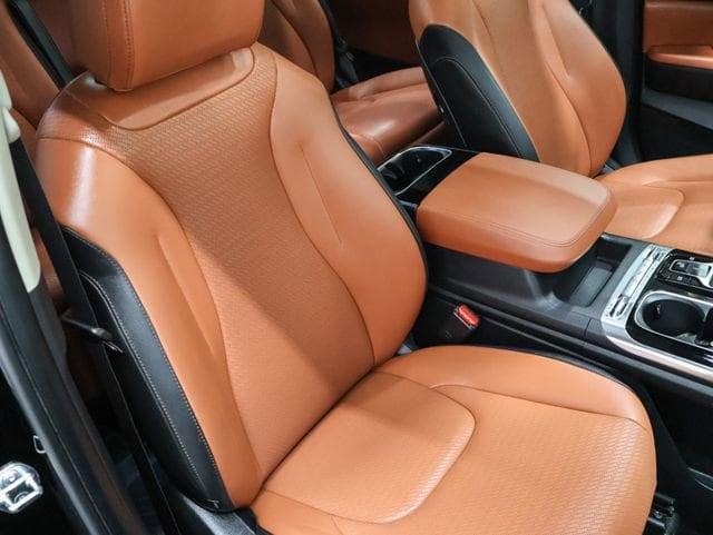 used 2024 Kia Carnival car, priced at $41,115