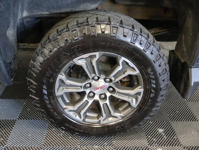 used 2020 GMC Sierra 1500 car, priced at $29,321