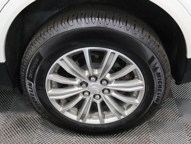 used 2017 Cadillac XT5 car, priced at $19,821