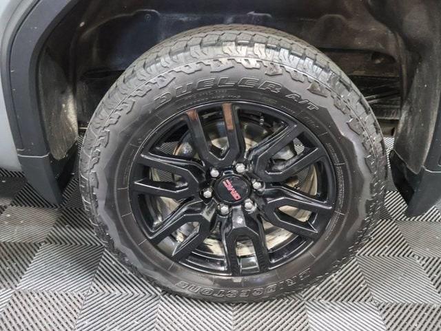 used 2023 GMC Sierra 1500 car, priced at $43,041