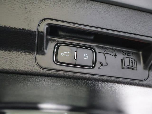 used 2022 Ford Explorer car, priced at $25,861