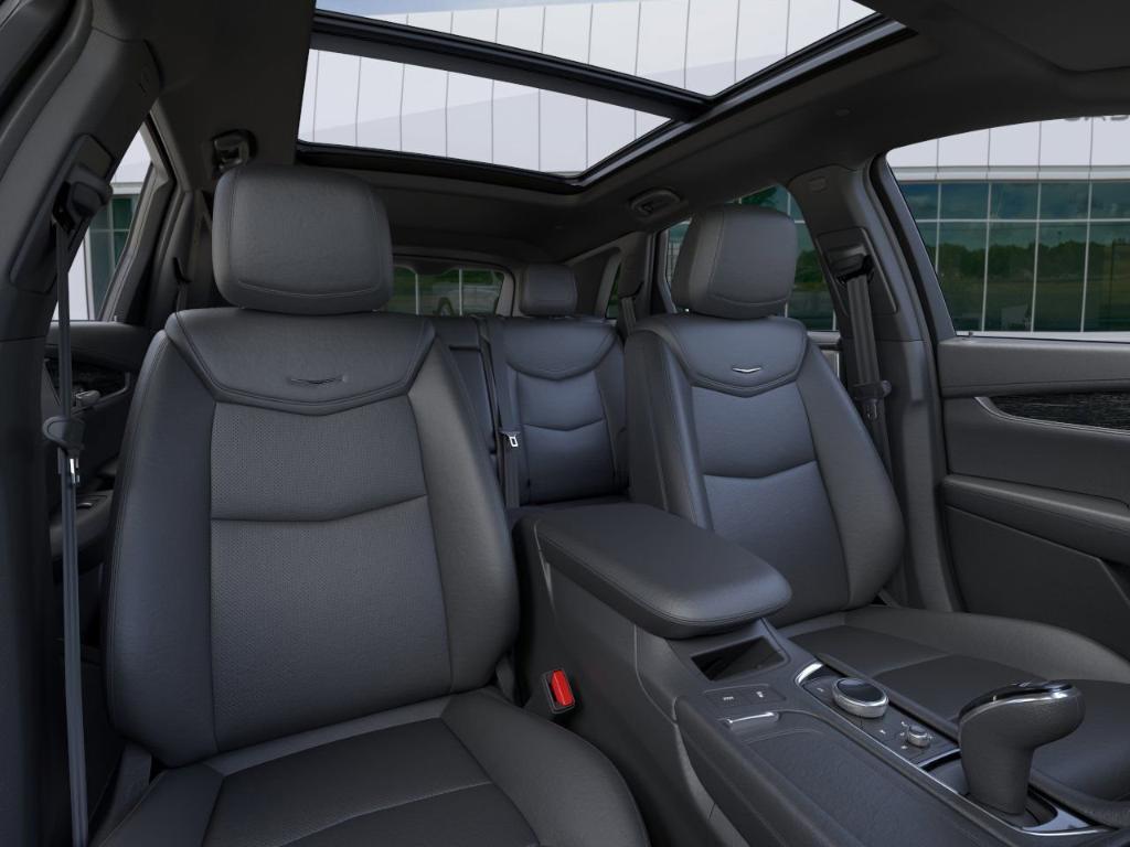new 2025 Cadillac XT5 car, priced at $51,779