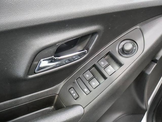 used 2022 Chevrolet Trax car, priced at $19,472