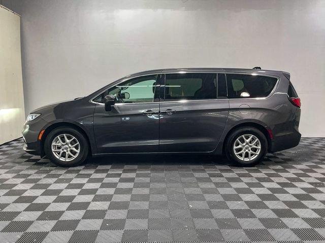 used 2023 Chrysler Pacifica car, priced at $24,352