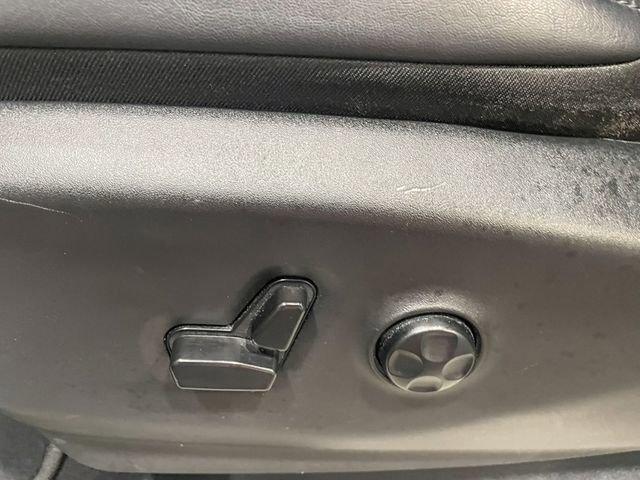 used 2023 Chrysler Pacifica car, priced at $24,352