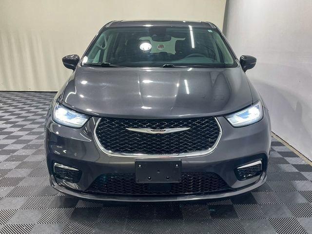 used 2023 Chrysler Pacifica car, priced at $24,352