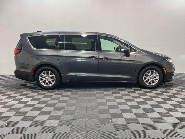 used 2023 Chrysler Pacifica car, priced at $24,352