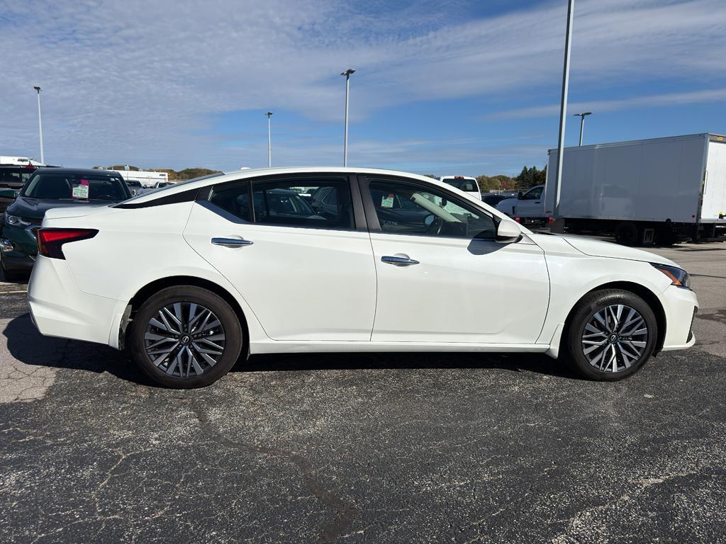 used 2023 Nissan Altima car, priced at $25,790