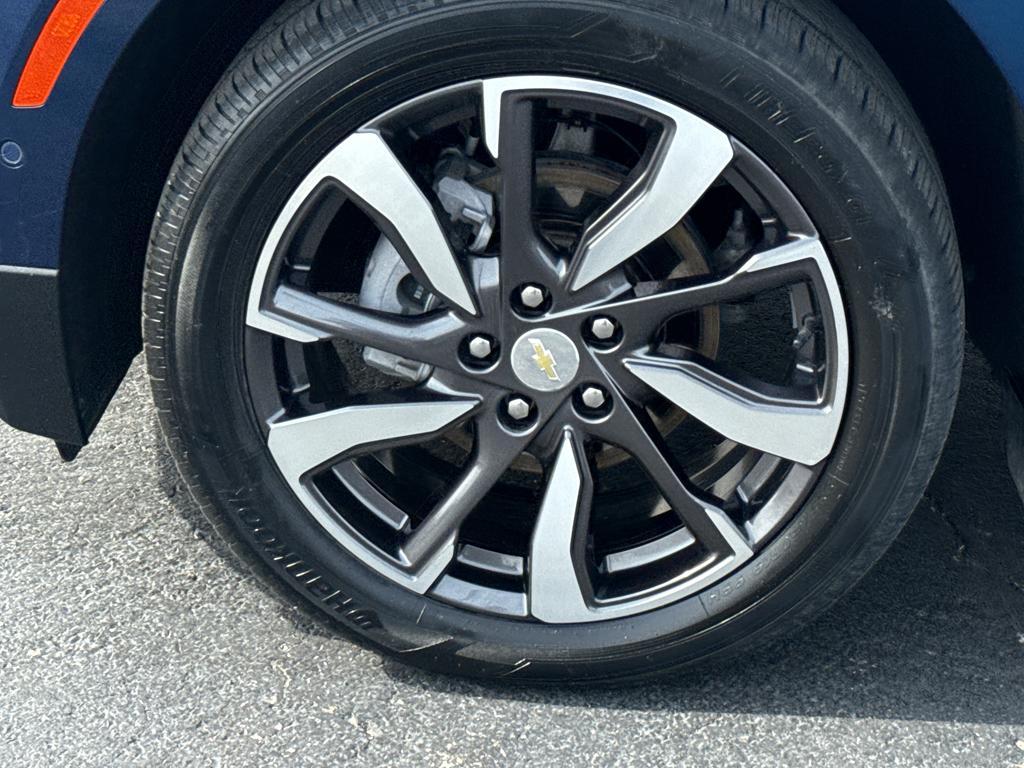 used 2022 Chevrolet Equinox car, priced at $26,995