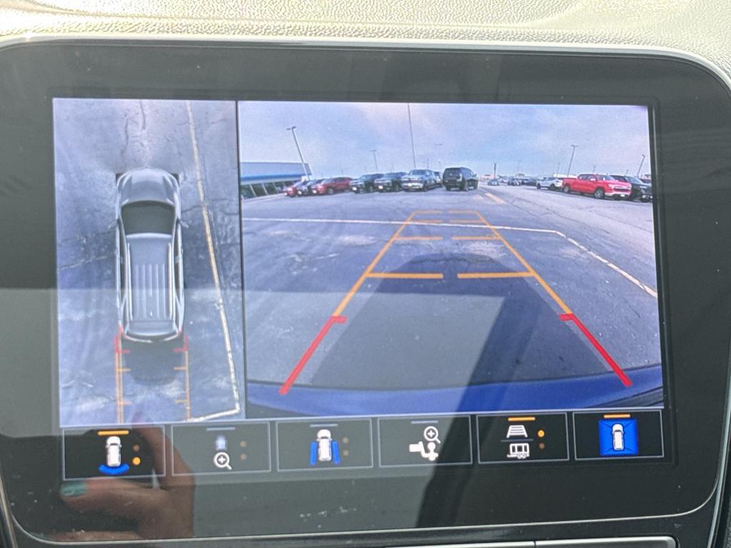 used 2022 Chevrolet Equinox car, priced at $26,995