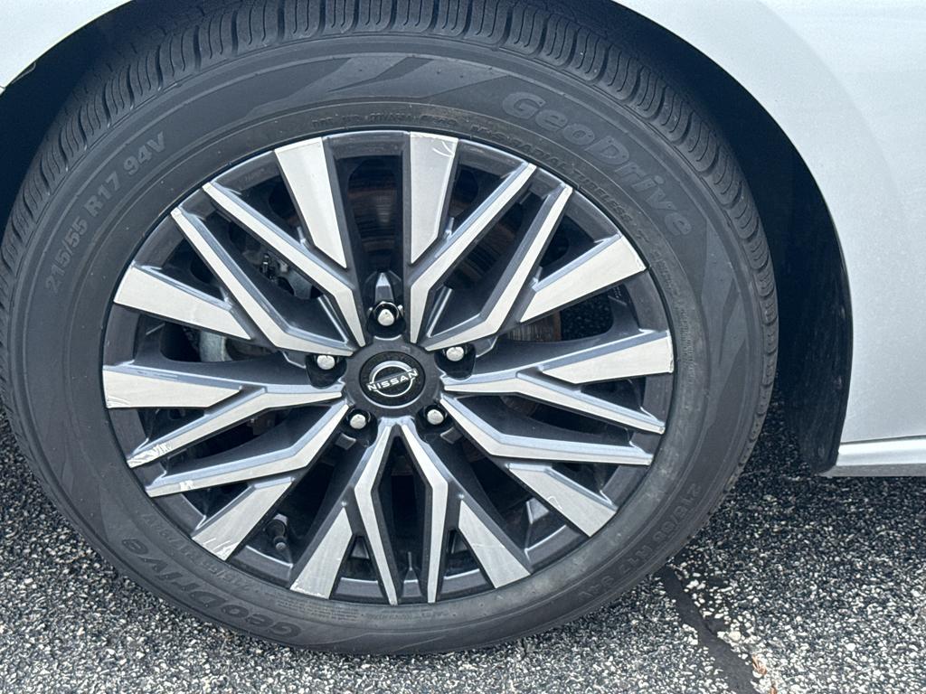 used 2023 Nissan Altima car, priced at $20,590
