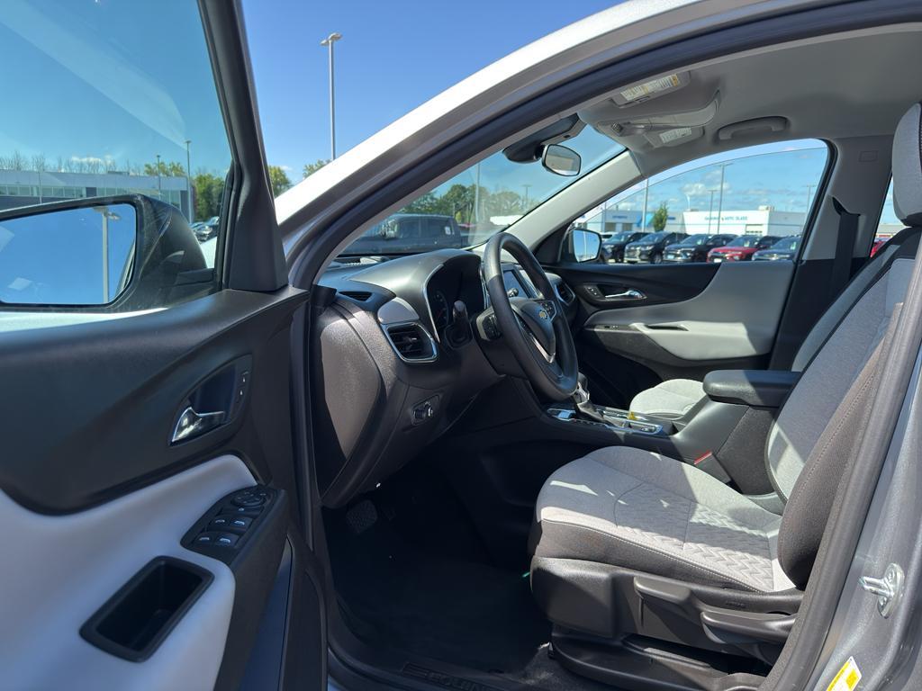 used 2024 Chevrolet Equinox car, priced at $27,990