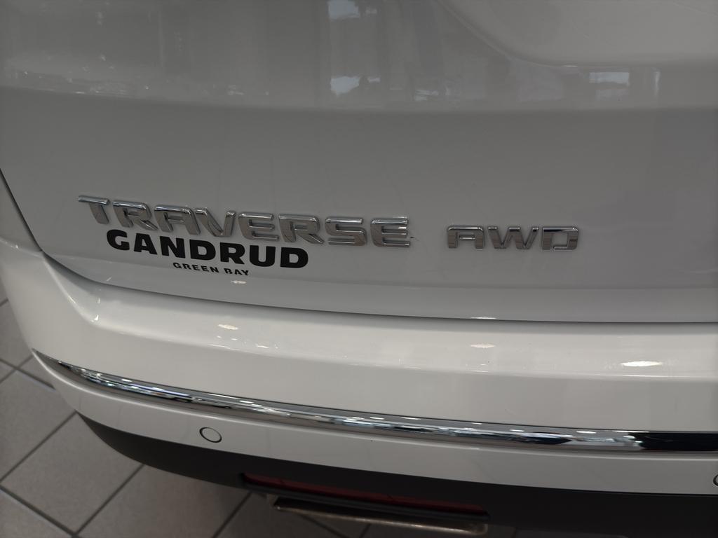 used 2023 Chevrolet Traverse car, priced at $49,590