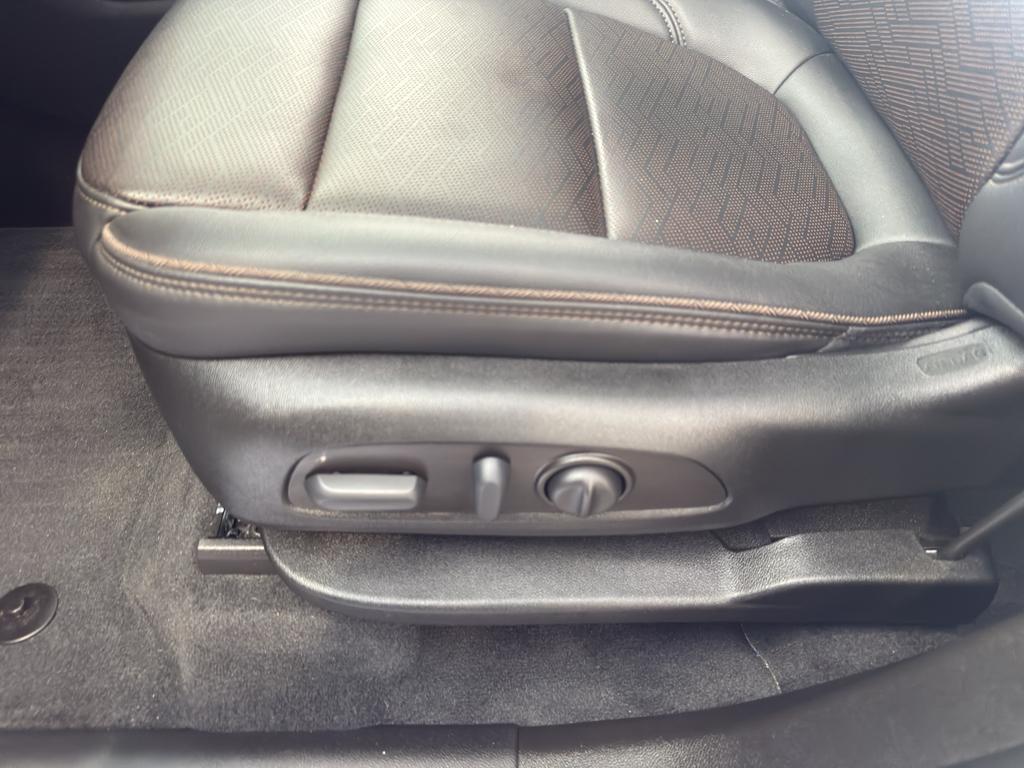 used 2023 Chevrolet Traverse car, priced at $49,590