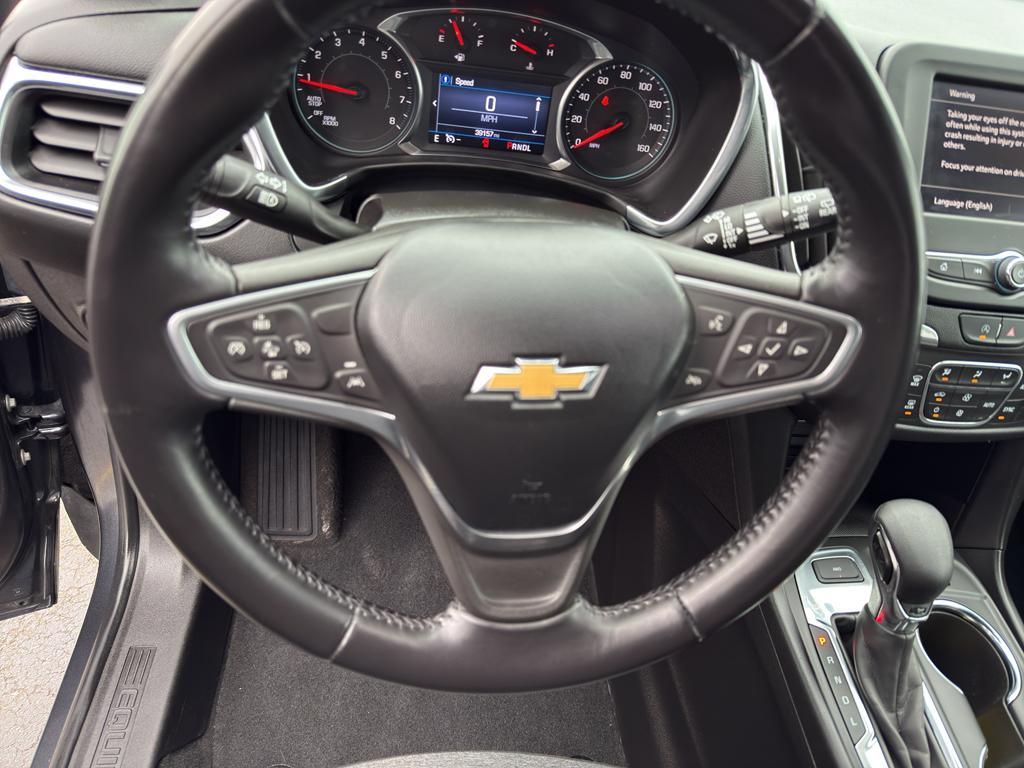 used 2022 Chevrolet Equinox car, priced at $22,290