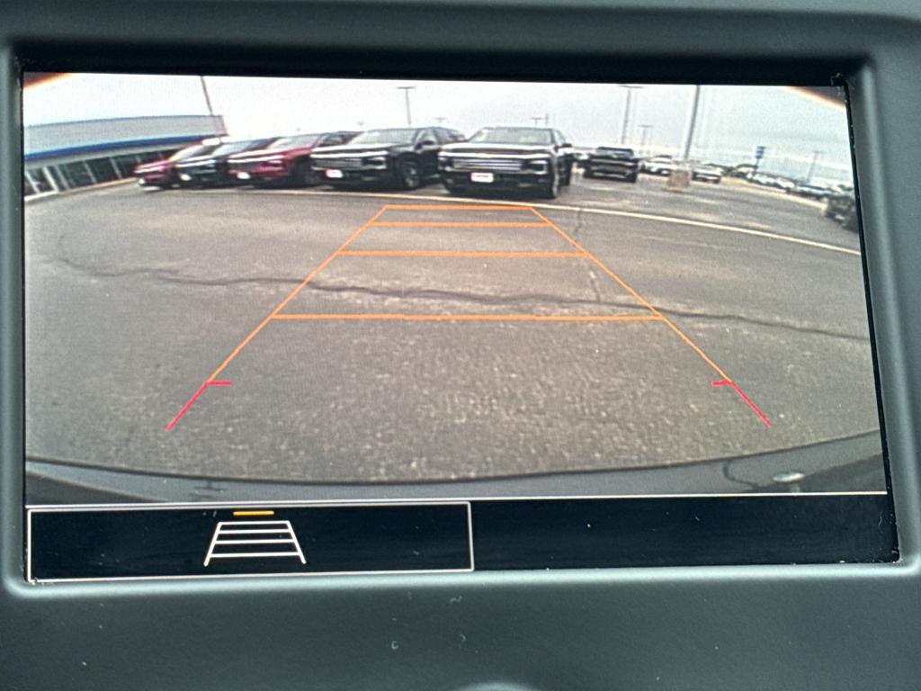 used 2022 Chevrolet Equinox car, priced at $22,290