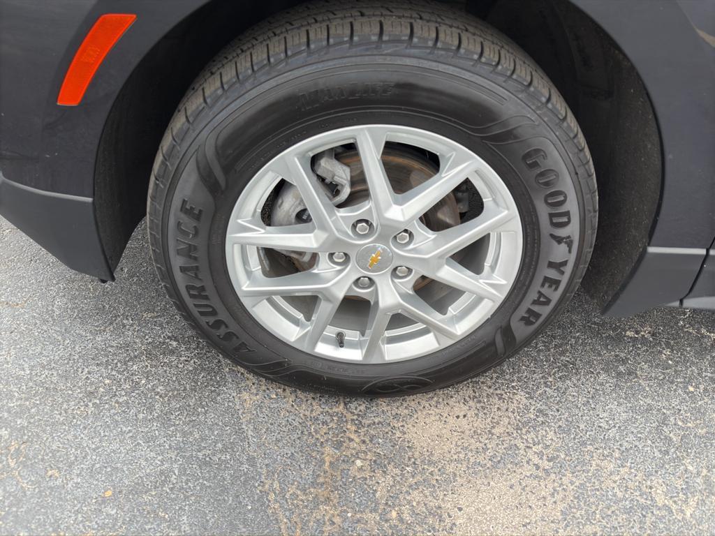 used 2022 Chevrolet Equinox car, priced at $22,290