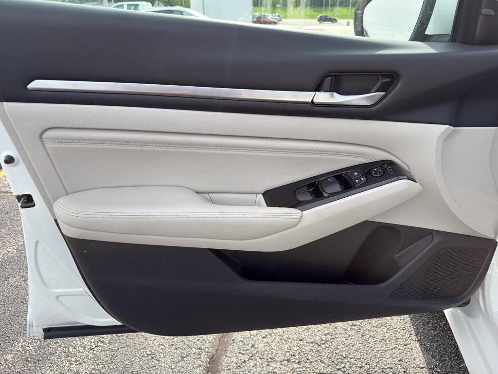 used 2022 Nissan Altima car, priced at $24,990