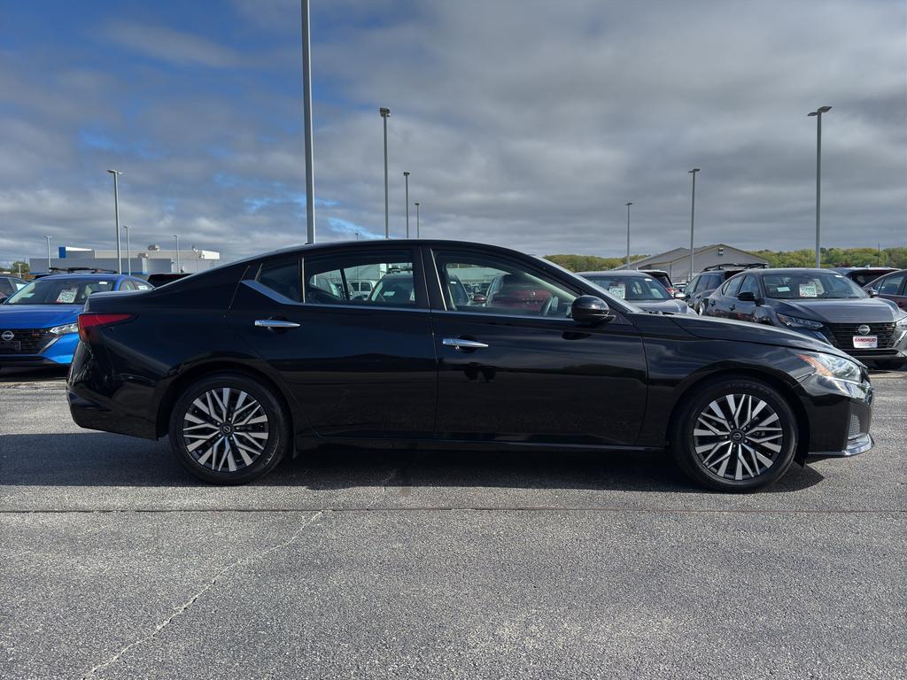 used 2023 Nissan Altima car, priced at $19,990