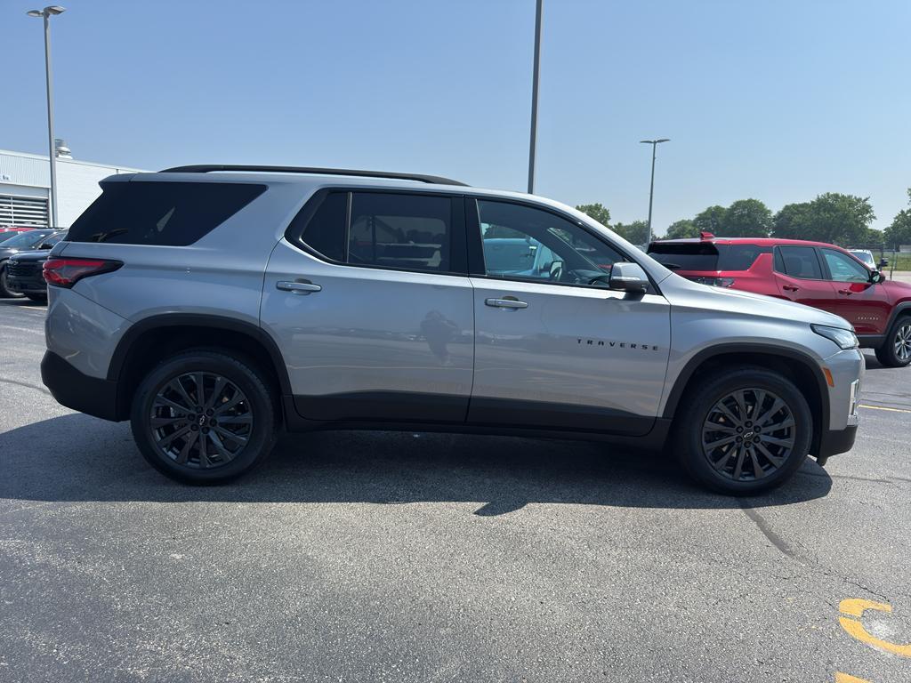 used 2023 Chevrolet Traverse car, priced at $44,990
