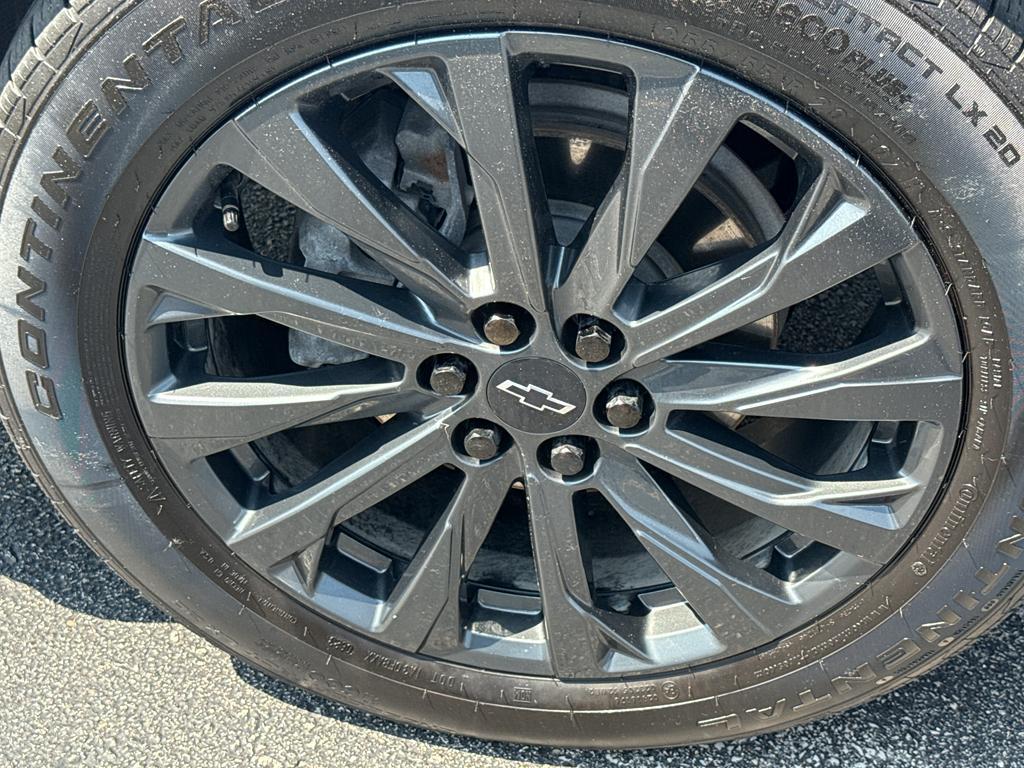 used 2023 Chevrolet Traverse car, priced at $44,990