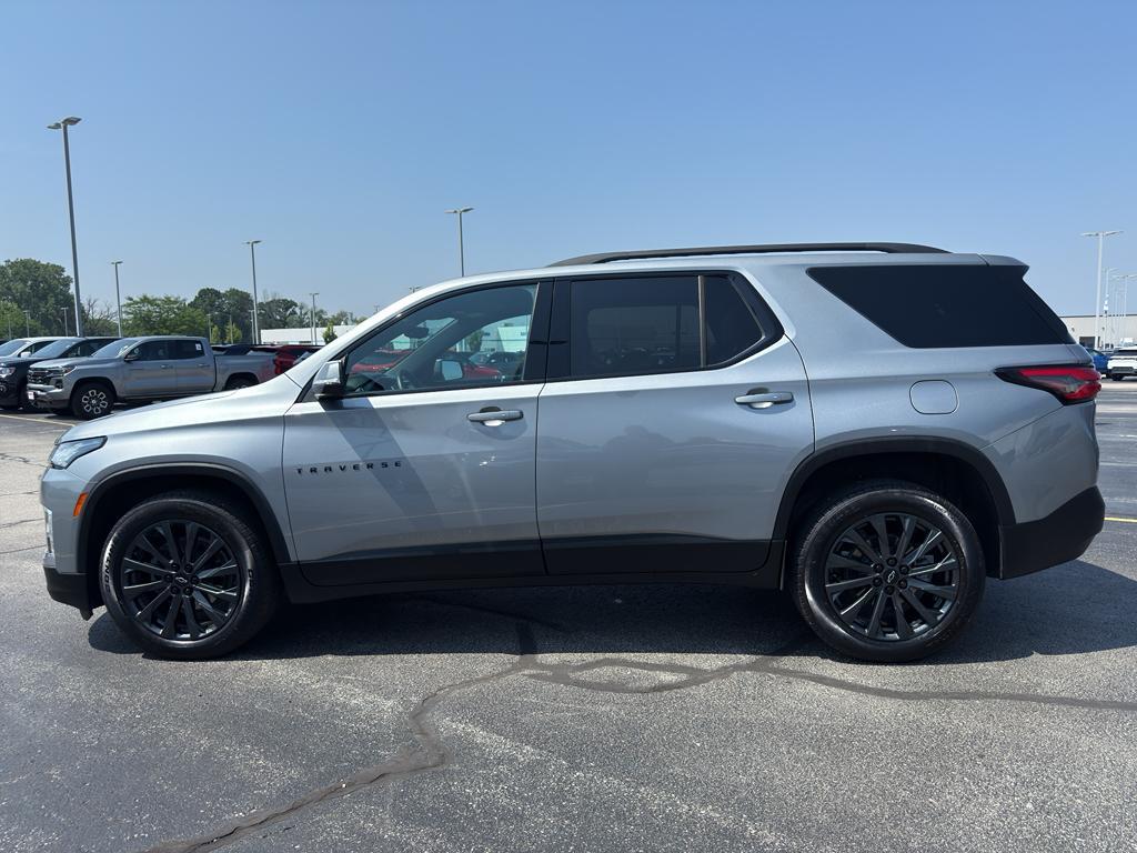 used 2023 Chevrolet Traverse car, priced at $44,990