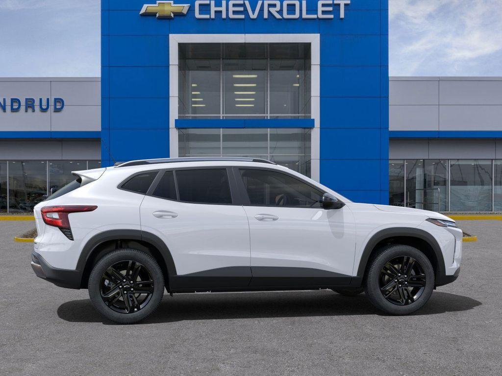 new 2025 Chevrolet Trax car, priced at $26,132